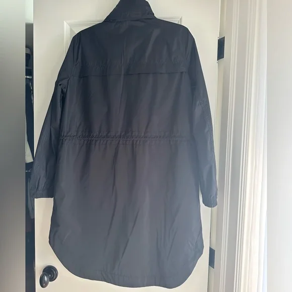 GAP Rain Jacket - Picture 2 of 3
